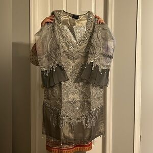 Large shalwar kameez